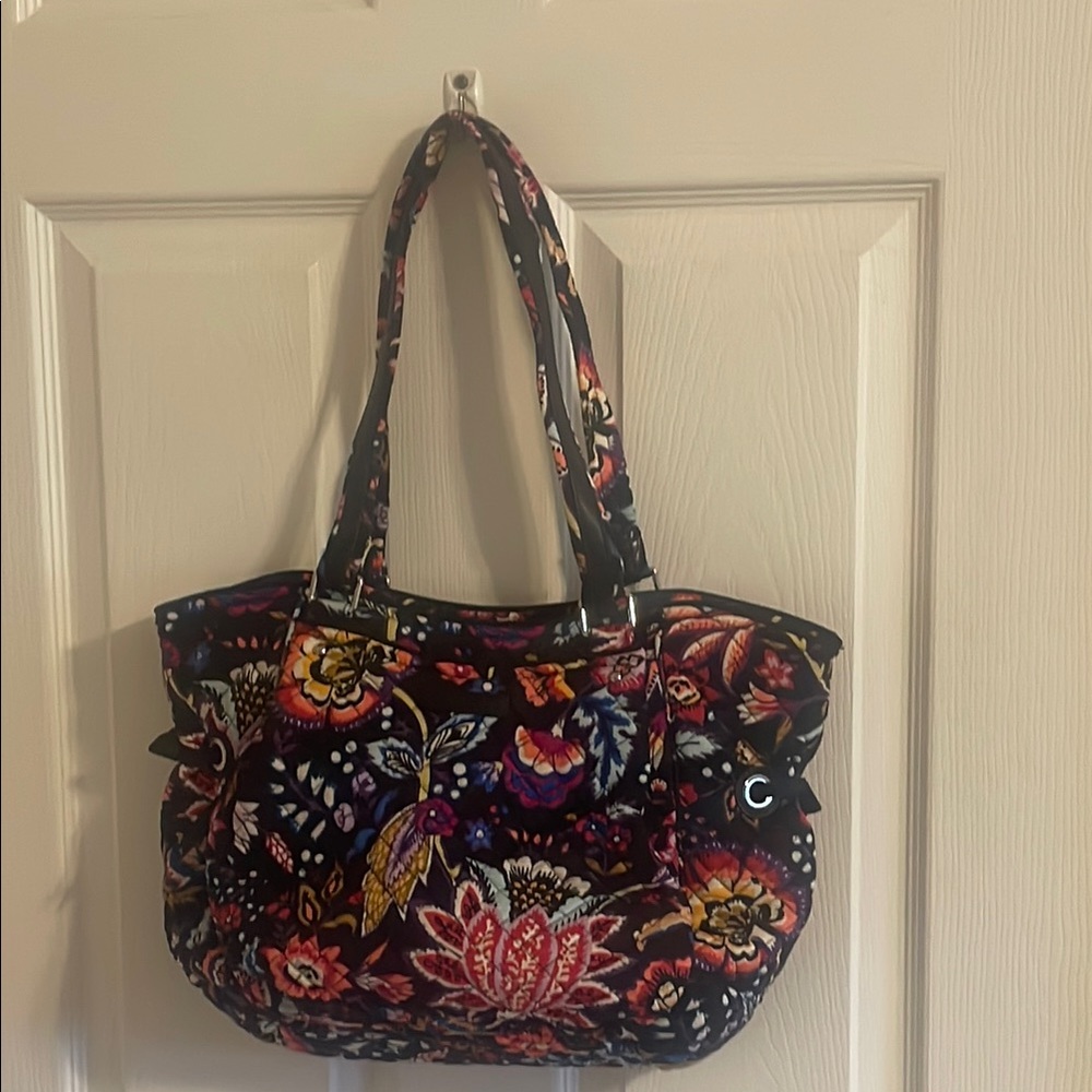 EUC Woman’s Vera Bradley Zippered Closure Double Handled Black Multi Colored Bag